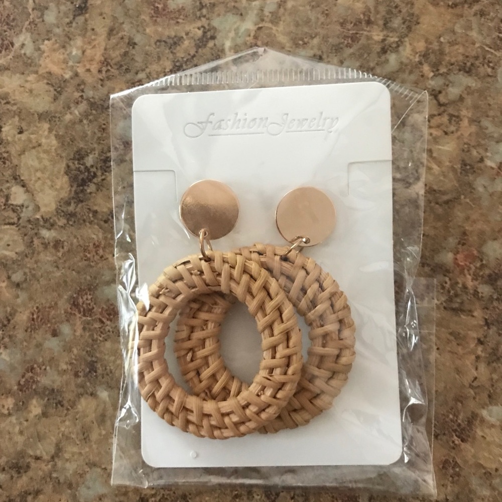 Rattan earrings!
